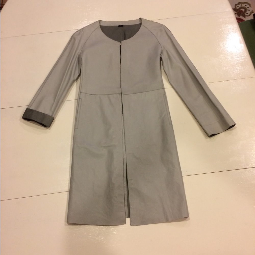 โผ๏ธโผ๏ธSOLDโผ๏ธโผ๏ธDonโt Purchase โผ๏ธArmaniLeatherCoat๐ - Picture 2 of 8